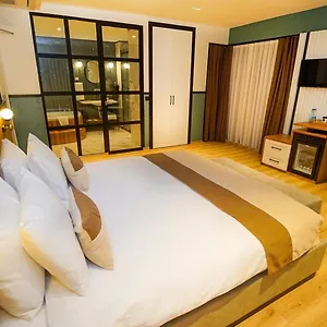 Fragments Hotel Istanbul